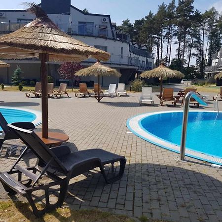 Romantyczny Apartament Happy 16 Basen & Kort Tenisowy, Ochrona 24 H - Dla Maksymalnie 6 Osob Pobierowo Eksteriør billede