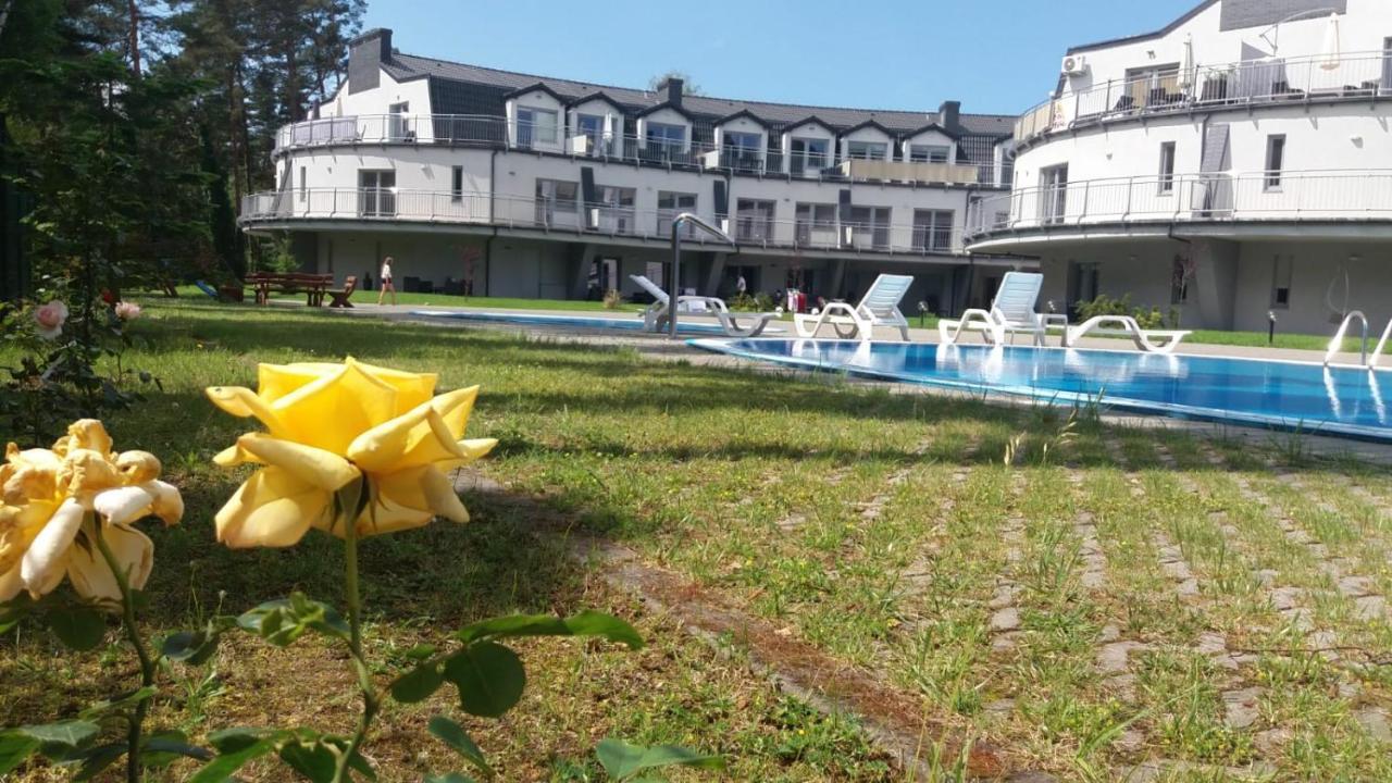 Romantyczny Apartament Happy 16 Basen & Kort Tenisowy, Ochrona 24 H - Dla Maksymalnie 6 Osob Pobierowo Eksteriør billede