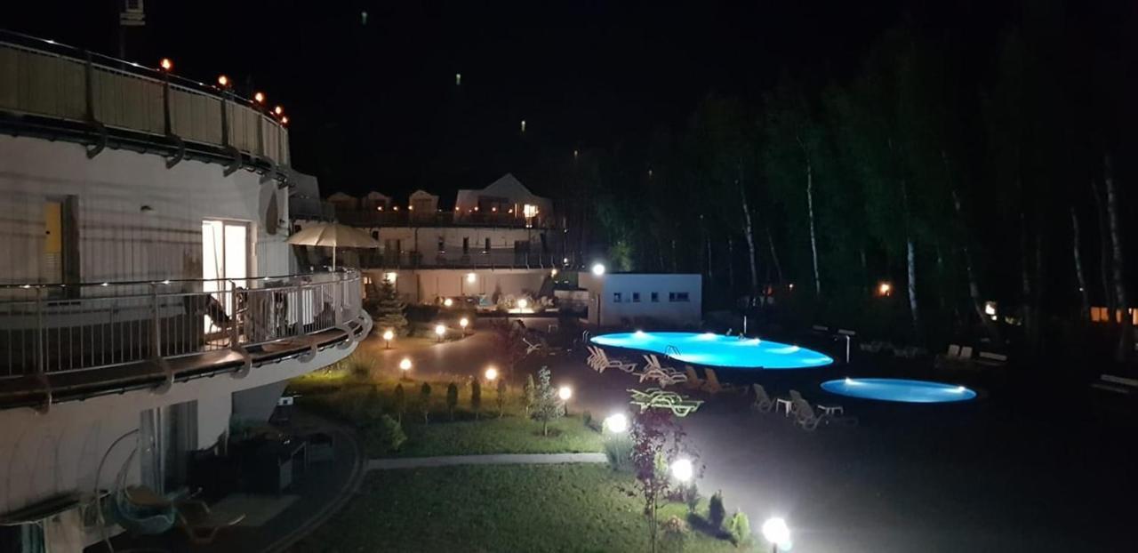 Romantyczny Apartament Happy 16 Basen & Kort Tenisowy, Ochrona 24 H - Dla Maksymalnie 6 Osob Pobierowo Eksteriør billede