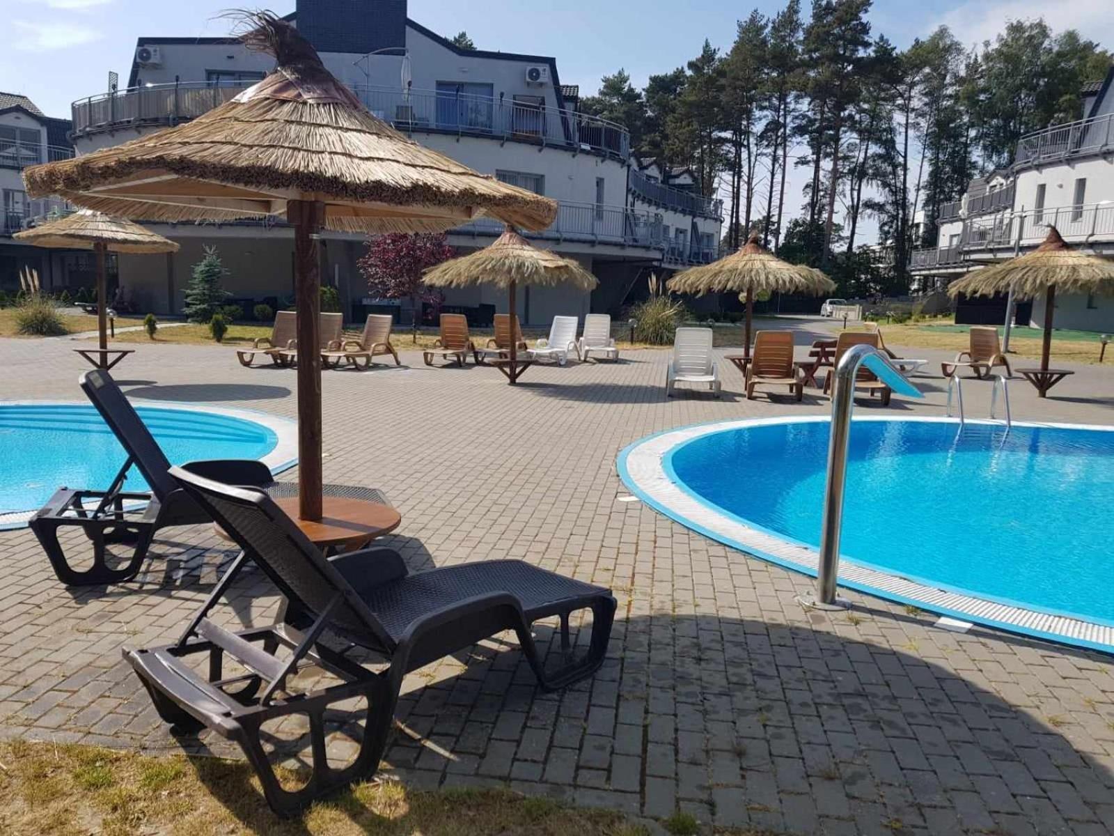 Romantyczny Apartament Happy 16 Basen & Kort Tenisowy, Ochrona 24 H - Dla Maksymalnie 6 Osob Pobierowo Eksteriør billede